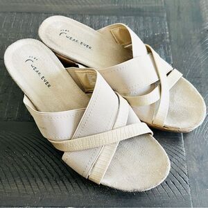 🌞SUMMER CLEARANCE🌞 Wear.Ever Womens Cork Wedge Tan Strappy Sandals Size 7